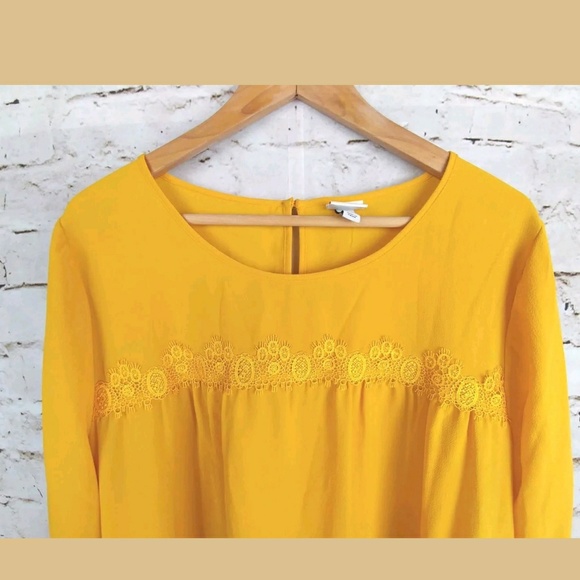 🚫SOLD📵Mustard Yellow Lace Embroidered LS - Picture 7 of 8